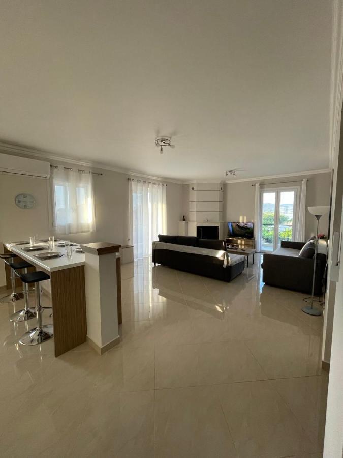 Апартаменты Tasos Cozy House Kalligoni Экстерьер фото