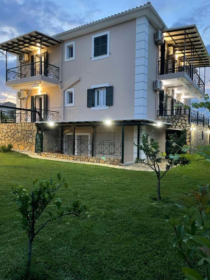 Апартаменты Tasos Cozy House Kalligoni Экстерьер фото
